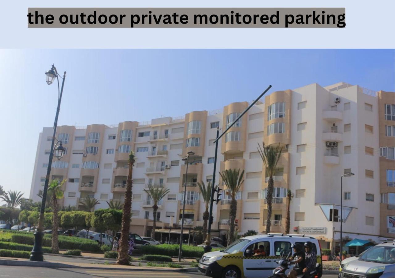 Appartement Julia Au Centre Ville Agadir Dans Residence Borj Dalat ภายนอก รูปภาพ